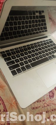 MacBook Air (mid2012)